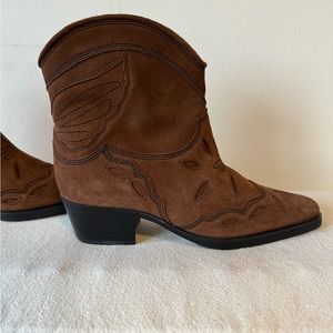 Ganni brown leather ankle western boots